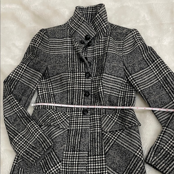 Zara Black and White Checkered Wool Coat - Picture 7 of 9